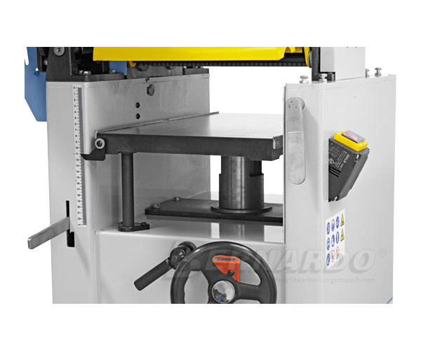 FS310N; Pret: 1180 euro fara tva
Departament Vanzari: 
0730 260 452
comercial@emtools.ro
www.emtools.ro
www.ebernardo.ro
www.eagricol.ro
