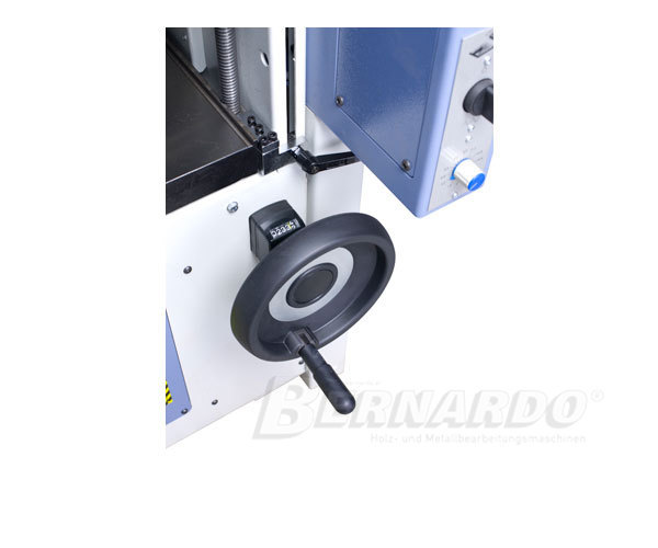 FS400V; Pret: 2490 euro fara tva
Departament Vanzari: 
0730 260 452
comercial@emtools.ro
www.emtools.ro
www.ebernardo.ro
www.eagricol.ro
