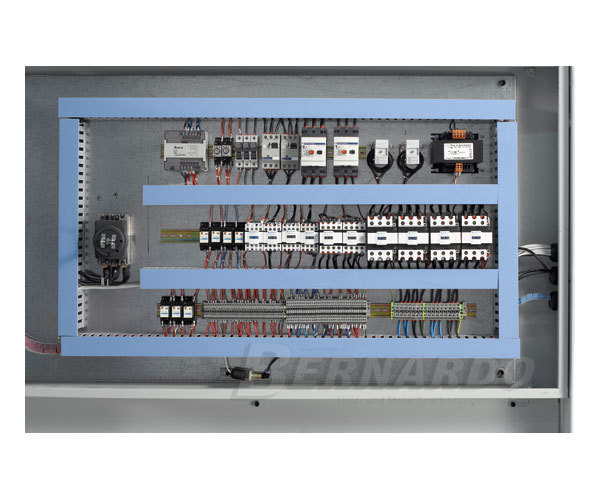 SR-RP1300B; Pret: 19500 euro fara tva
Departament Vanzari: 
0730 260 452
comercial@emtools.ro
www.emtools.ro
www.ebernardo.ro
www.eagricol.ro
