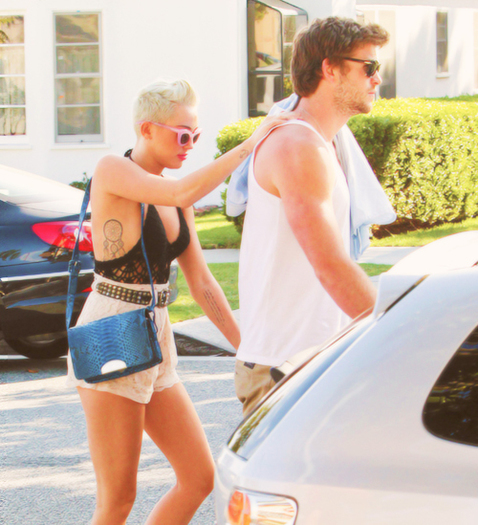 . tumblr with . Miley ( 34 )