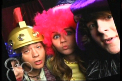 19 - Disney Channel New years Eve Singalong Bowlathon 2006
