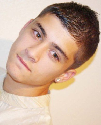 Bn..hai atunci sa-ti cante Zain o manea ;3