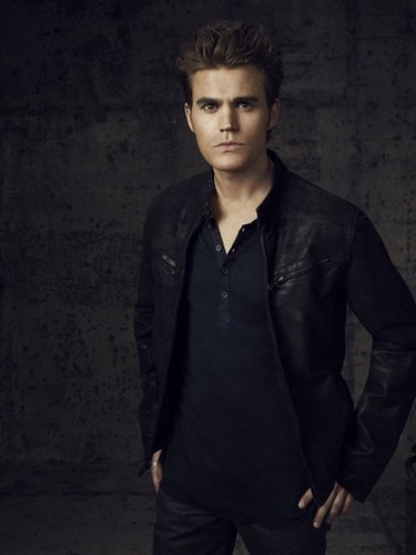 Stefan Salvatore - z Season 4 z