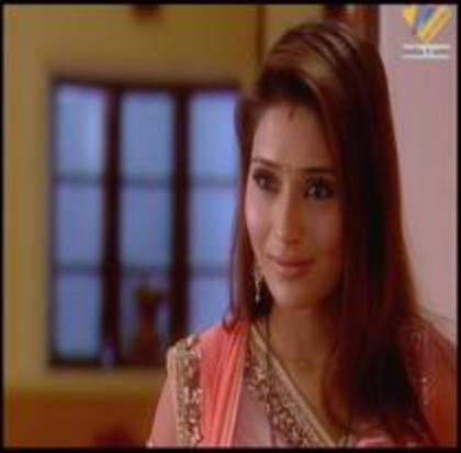  - sara khan20