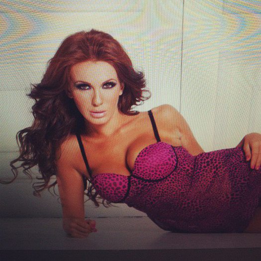 533945_417120094981421_960383362_n