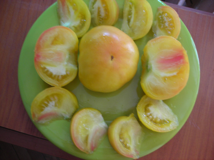 Grapefruit Pink - TOMATOES in my GARDEN 2012