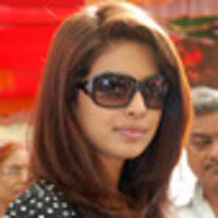 priyanka-chopra-121431l-thumbnail_gallery