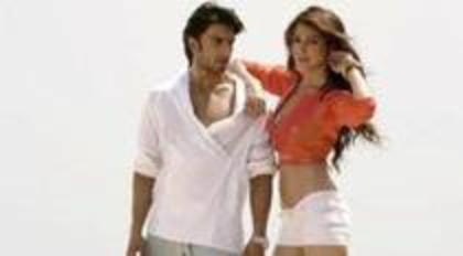 80748153_KEGVZQC3 - 14-Anushka Sharma si  Ranveer Singh