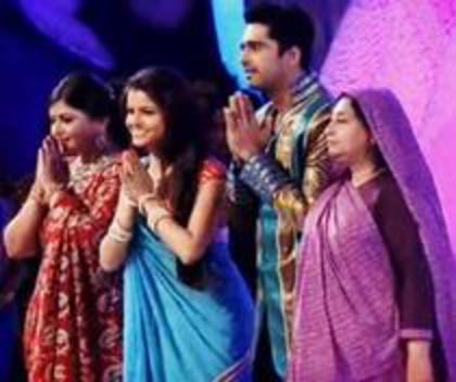 65085048_FMZVSYX3 - 17-Avinash si Ruby poze noii