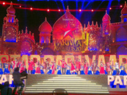 78146467_PQQKABZ3 - Star Parivaar Awards 2012