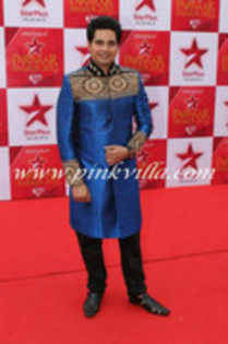 78146532_DLFIBEF - Star Parivaar Awards 2012