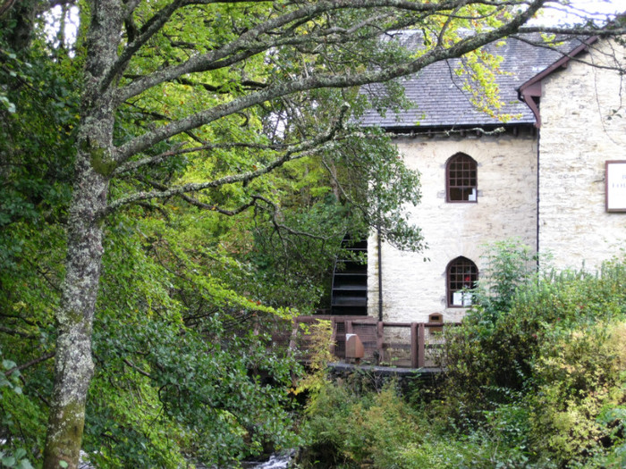 Water wheel at the Falls of Dochart