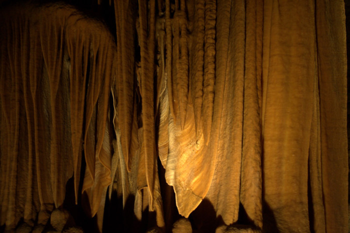 cave1 - pestera stalactitelor in Israel