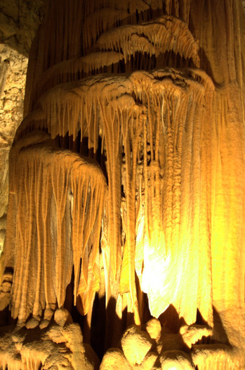 cave2 - pestera stalactitelor in Israel