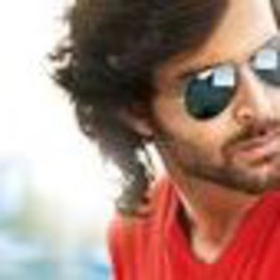 hrithik-roshan-336785l-thumbnail_gallery