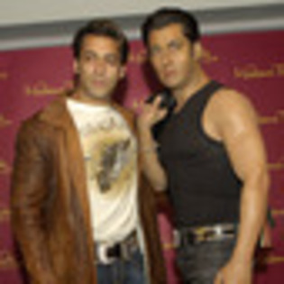 salman-khan-903282l-thumbnail_gallery