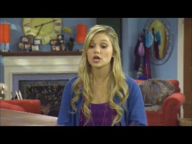 Olivia Holt at SIU set3923000 - Olivia Holt -  Monstober - Shriek - Tacular - Stopby - With - Shake - It - Up - cast