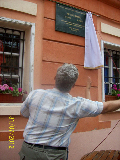 100_7497 - Dezvelire de placa comemorativa la Sighisoara a sopranei Aca de Barbu in 31 iulie 2012 de Soc ASTRA 