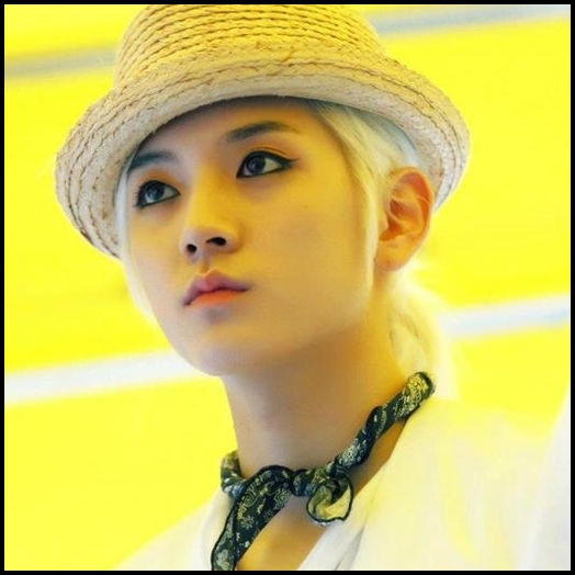 - #coboara#..Hwa..pleci la noona?..si eoo viinnn..#pleaca#