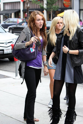 normal_65 - Shopping in Los Angeles 2008 - 01