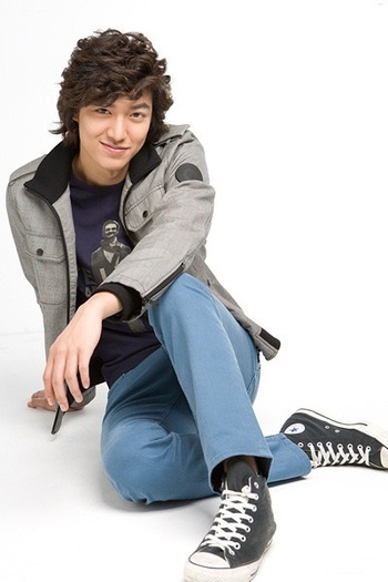 Lee Min Hoo (21)