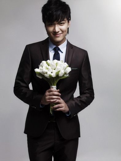 Lee Min Hoo (37)