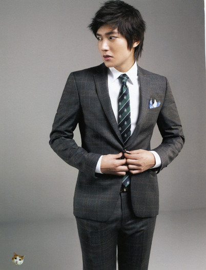 Lee Min Hoo (38)