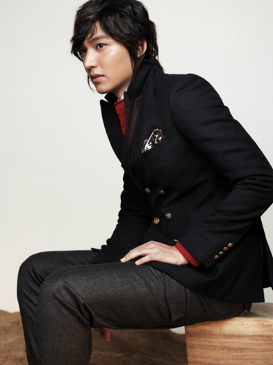 Lee Min Hoo (40)