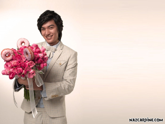 Lee Min Hoo (77)