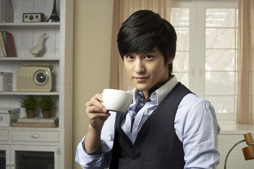 Kim Bum (44)