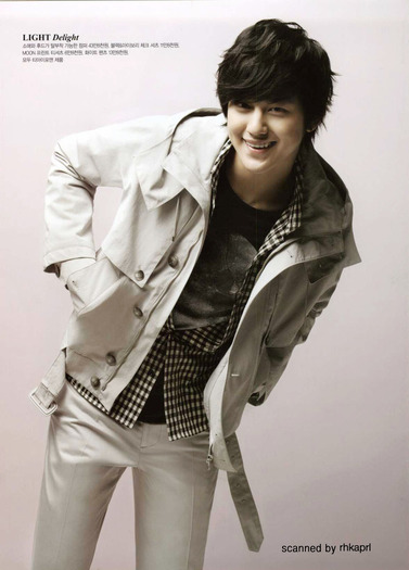 Kim Bum (51)