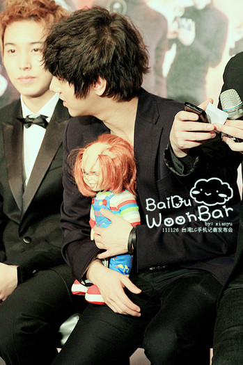  - yesung cu papusa chucky