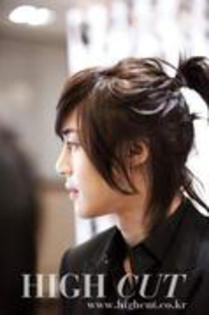  - kim hyun joong  leader sau cal