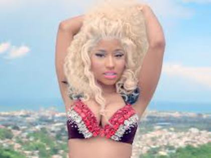 Nicky Minaj- Pound the alarm