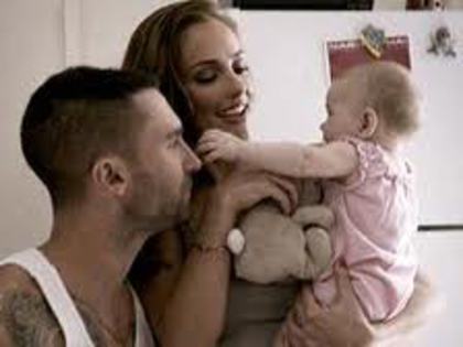 Maroon 5- One more night