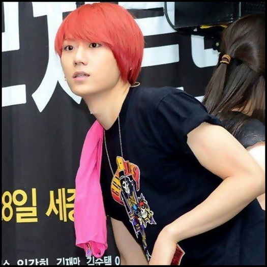 ~ [coborand.IP]...Yoseob...puteai sa`mi trimiti mesaj.Nu sa tipi.:|..