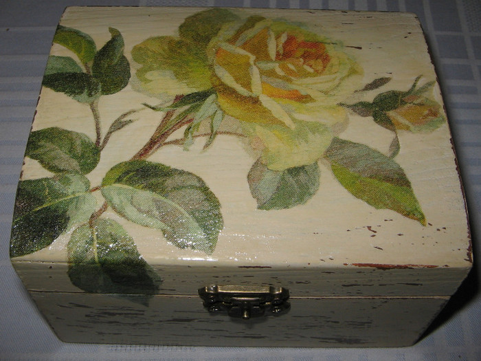 IMG_8236 - 0 Decoupage - creatiile mele