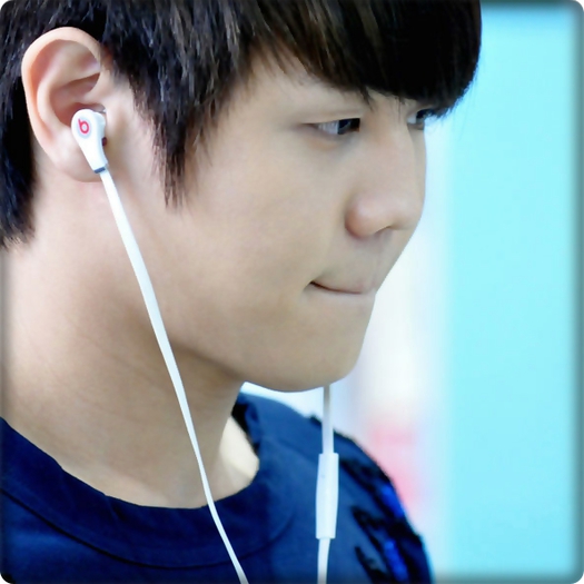 ` Taiat?...HyunSeung..[4Ren]Da ... la 9.50 ...Parca esti mama.8-|