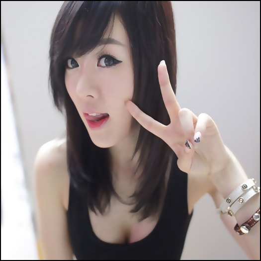 ..~ Paa.:-h..la Pledis cu el :-?:)).:>