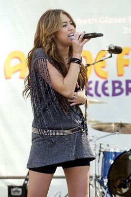 normal_159 - Elizabeth Glaser Pediatric AIDS Foundation A Time For Heroes Celebrity Carnival 2009