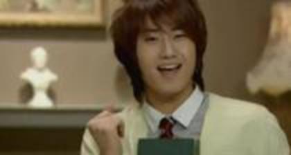  - Heo young saeng povesteste un incident care aproape la omorat pe kim hyun joong