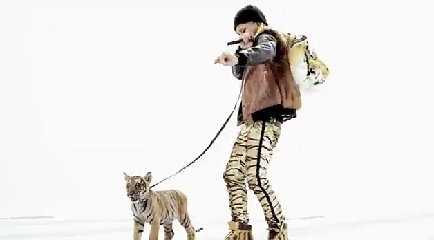  - G-Dragon - One of a kind