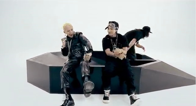  - G-Dragon - One of a kind