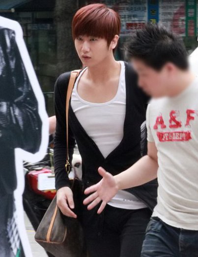 Heo Young Saeng