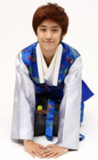 Lee Jae jin - coreeni vedete in hanbok