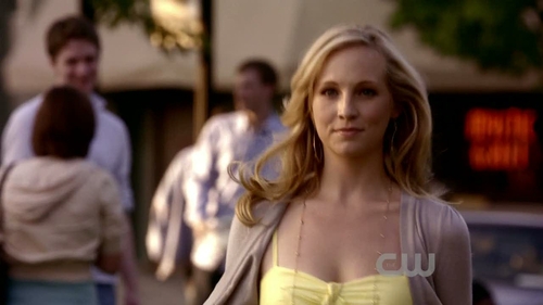 inityal.. dar sa ghicesc: dupa s-a intamplat ceva q ei si au ajuns in alta parte.. am dreptate?