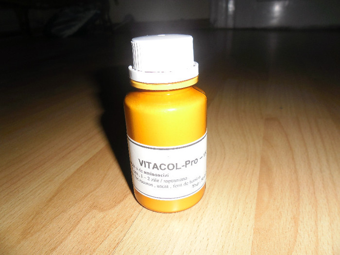 VITACOL- PRO=cumul vitaminic si aminoacizi - VACCIN SI MEDICAMENTE LA IEPURI DIN SPANIA