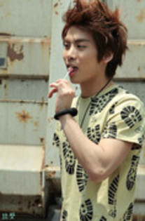  - Kim Jonghyun