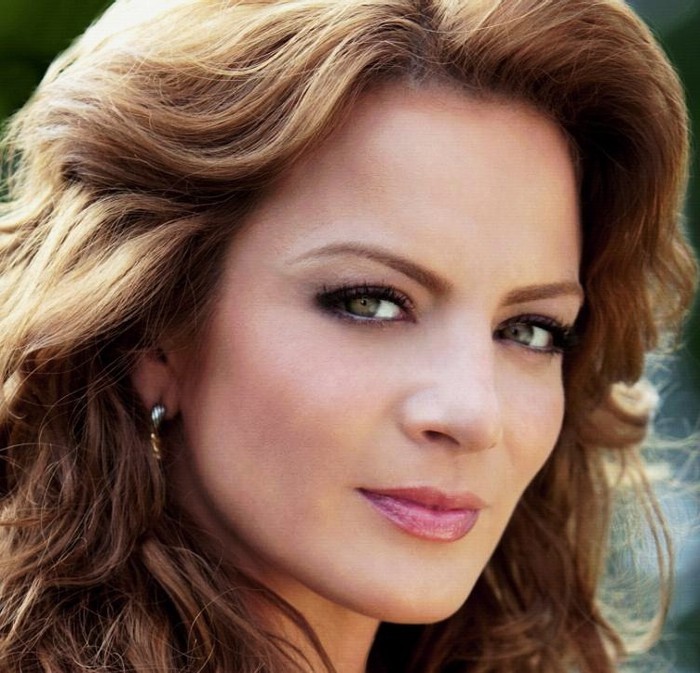 Silvia Navarro-Renata Monterrubio - Cuando me enamoro