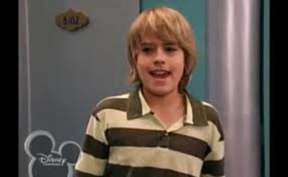 images (1) - Zack si Cody ce viata minunata pe punte